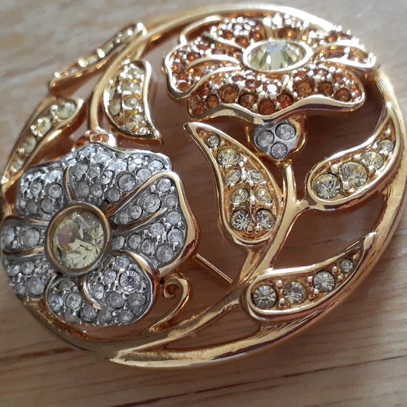 Authentic Swarovski Crystal Swan Stamped 2001 Flower Brooch E103 - Picture 15 of 17